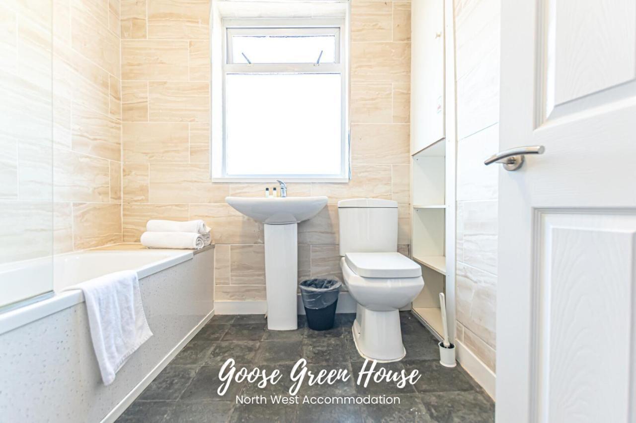 וויגאן Goose Green Contractor Accommodation מראה חיצוני תמונה