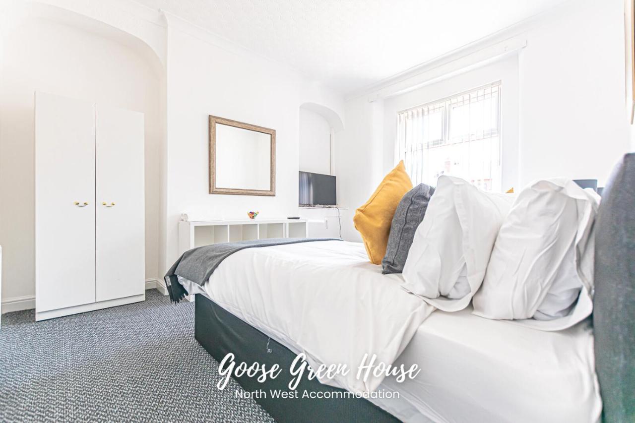 וויגאן Goose Green Contractor Accommodation מראה חיצוני תמונה