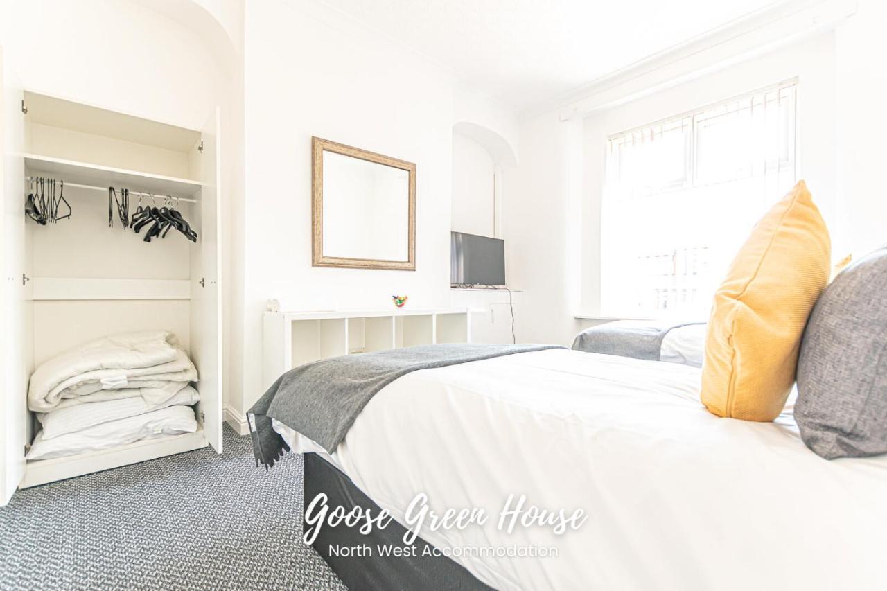 וויגאן Goose Green Contractor Accommodation מראה חיצוני תמונה