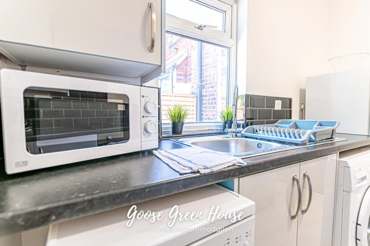 וויגאן Goose Green Contractor Accommodation מראה חיצוני תמונה